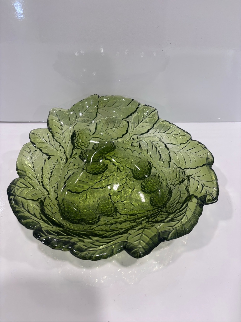 Vintage Green Pressed Glass Blackberry Leaf Serving Bowl – 8”